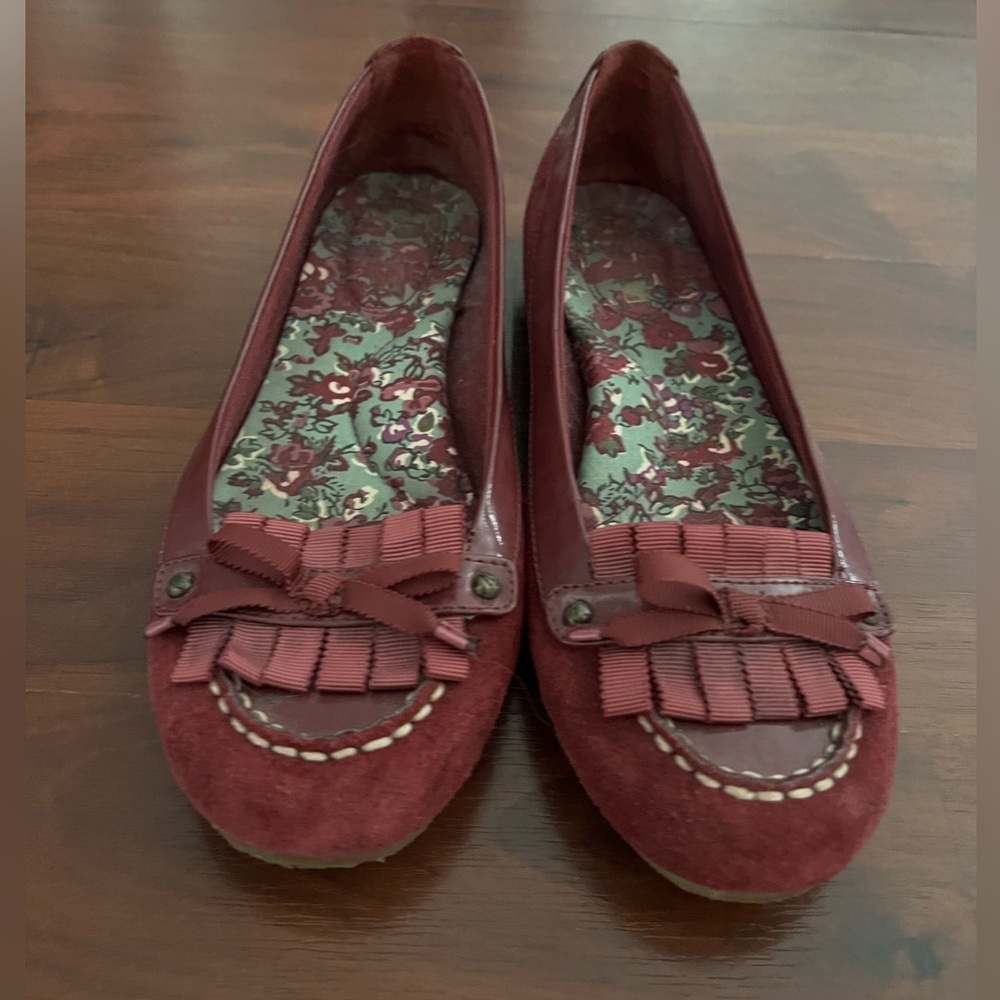 Sperry women’s shoes size 7 ballet flats in maroon